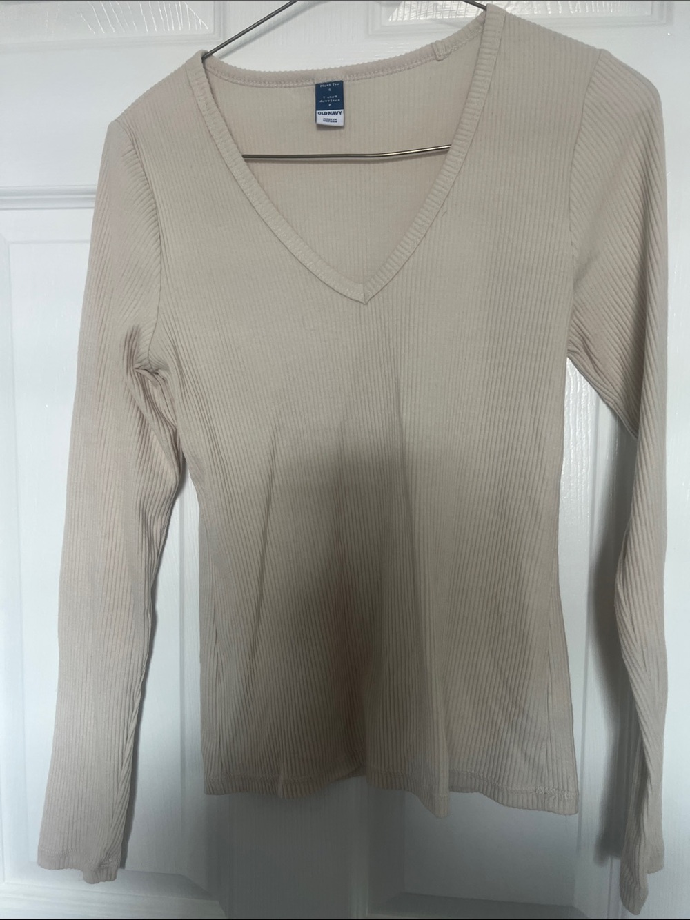 Old Navy Women's Ribbed V-Neck Long-Sleeve Top - Beige